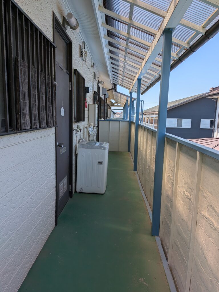 江尻ハイツ　廊下　小田急江ノ島線　六会日大前　賃貸